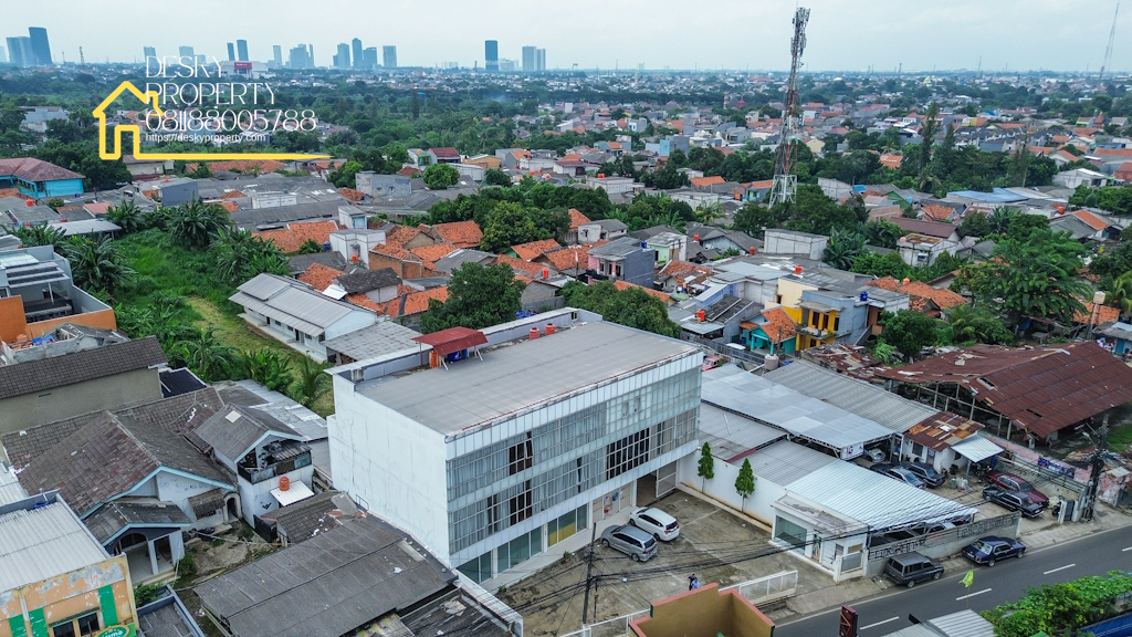 Ruko 3.000m² di Serpong, Pondok Kacang, dijual dengan lokasi strategis, cocok untuk bisnis, perkantoran, atau investasi properti. Bangunan luas dengan akses mudah ke jalan utama dan fasilitas umum. Kesempatan emas untuk memiliki properti komersial bernilai tinggi! Hubungi Desky Property untuk informasi lebih lanjut. #InvestasiProperti #JualRuko #PropertiKomersial #DeskyProperty