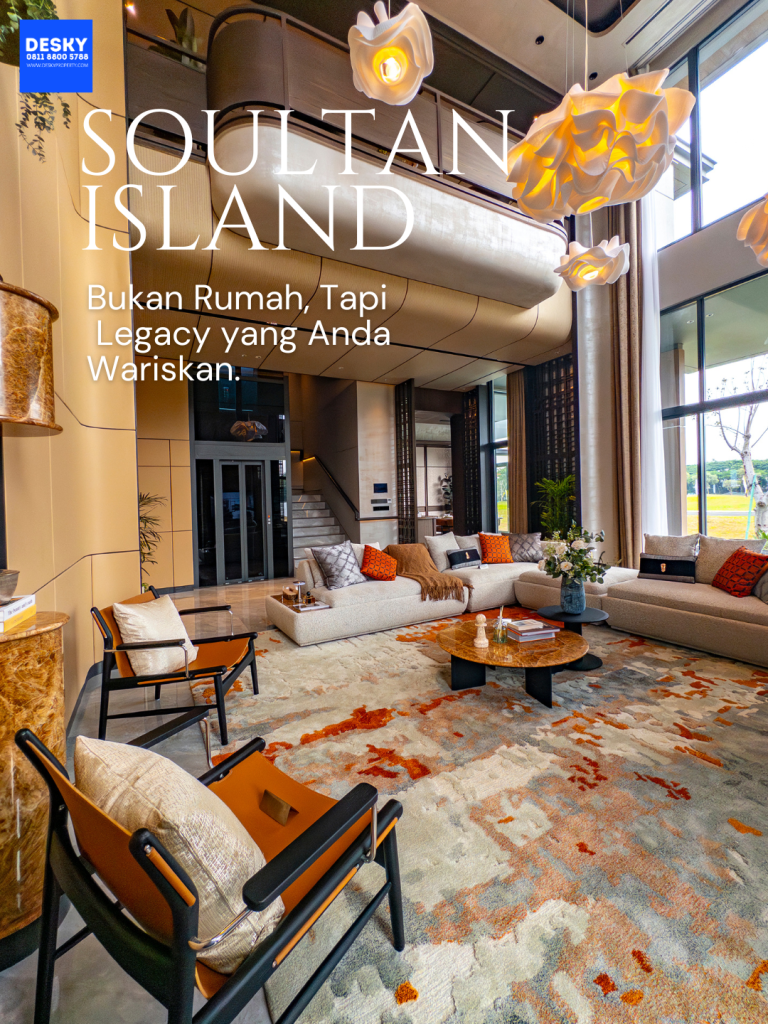 Living room mewah Soultan Island dengan desain modern-klasik, ceiling tinggi, bukaan jendela besar berbingkai aluminium premium, pencahayaan natural yang elegan, lantai marmer import berkilau, serta penataan interior bernuansa warm luxury. Foto oleh Desky Property menampilkan ruang keluarga luas dengan ambience eksklusif khas hunian ultra-premium Summarecon Bekasi